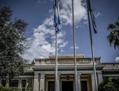 Μαξίμου: «Να καταθέσει η ΝΔ πρόταση μομφής και να φανεί η δύναμη της στη Βουλή»